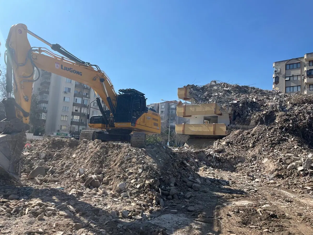 Moloz Atımı ve Enkaz Bertaraf Hizmetleri - Görsel 8